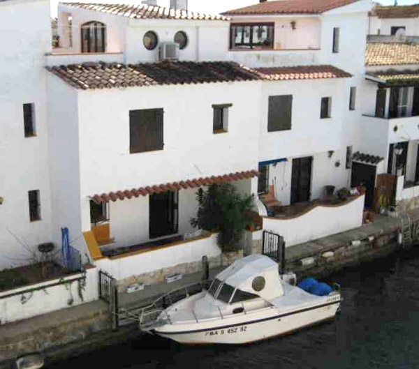 house in Empuriabrava