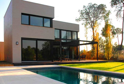 villa in Girona