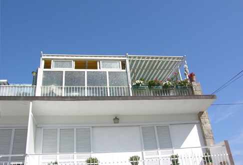Beautiful penthouse in Roses - 150m from the beach