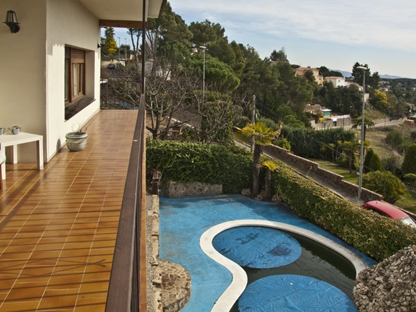 villa in Matadepera