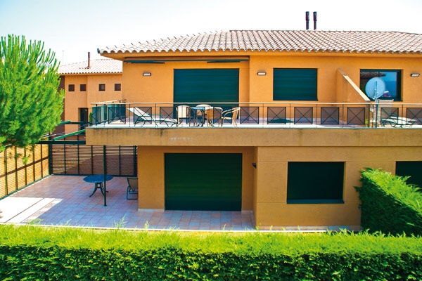 apartment in Navata for sale
