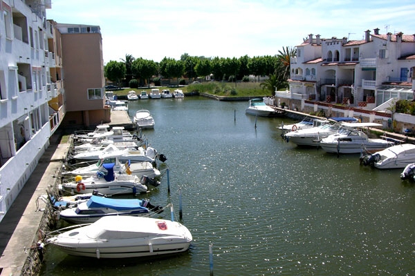 apartment in Empuriabrava