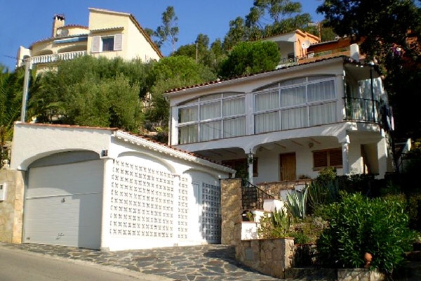 house in Roses