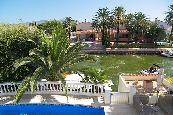 villa in Empuriabrava