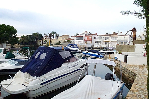 house in Empuriabrava