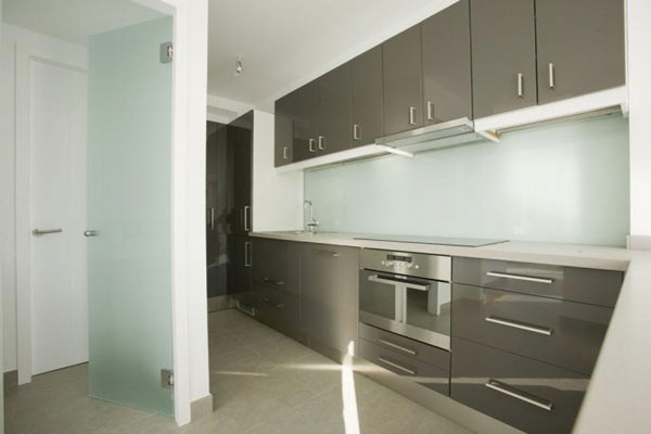 Ample luxury built-in kitchen