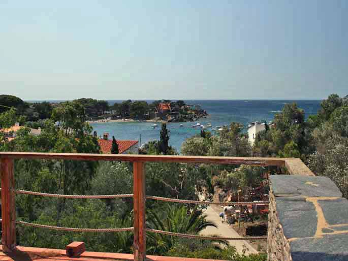 plot in Cadaqués
