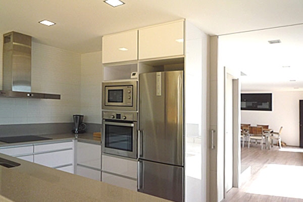 Open built-in kitchen in modern design