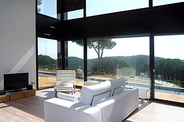 Glass façade with excellent views