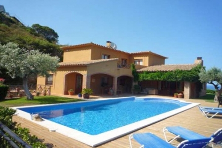 villa in Begur