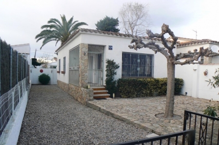 Detached house in Bungalow-style in Empuriabrava