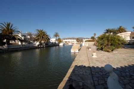 Boat dock
